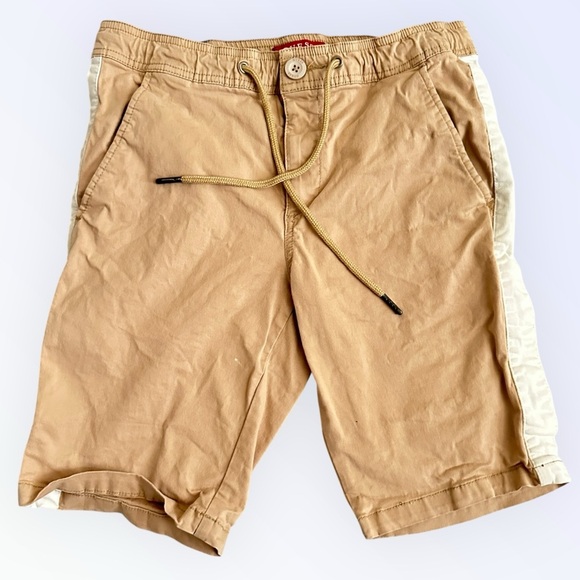 GUESS Mens Tan Drawstring Shorts – Size 32 Stripe Side Casual Style - Picture 1 of 8